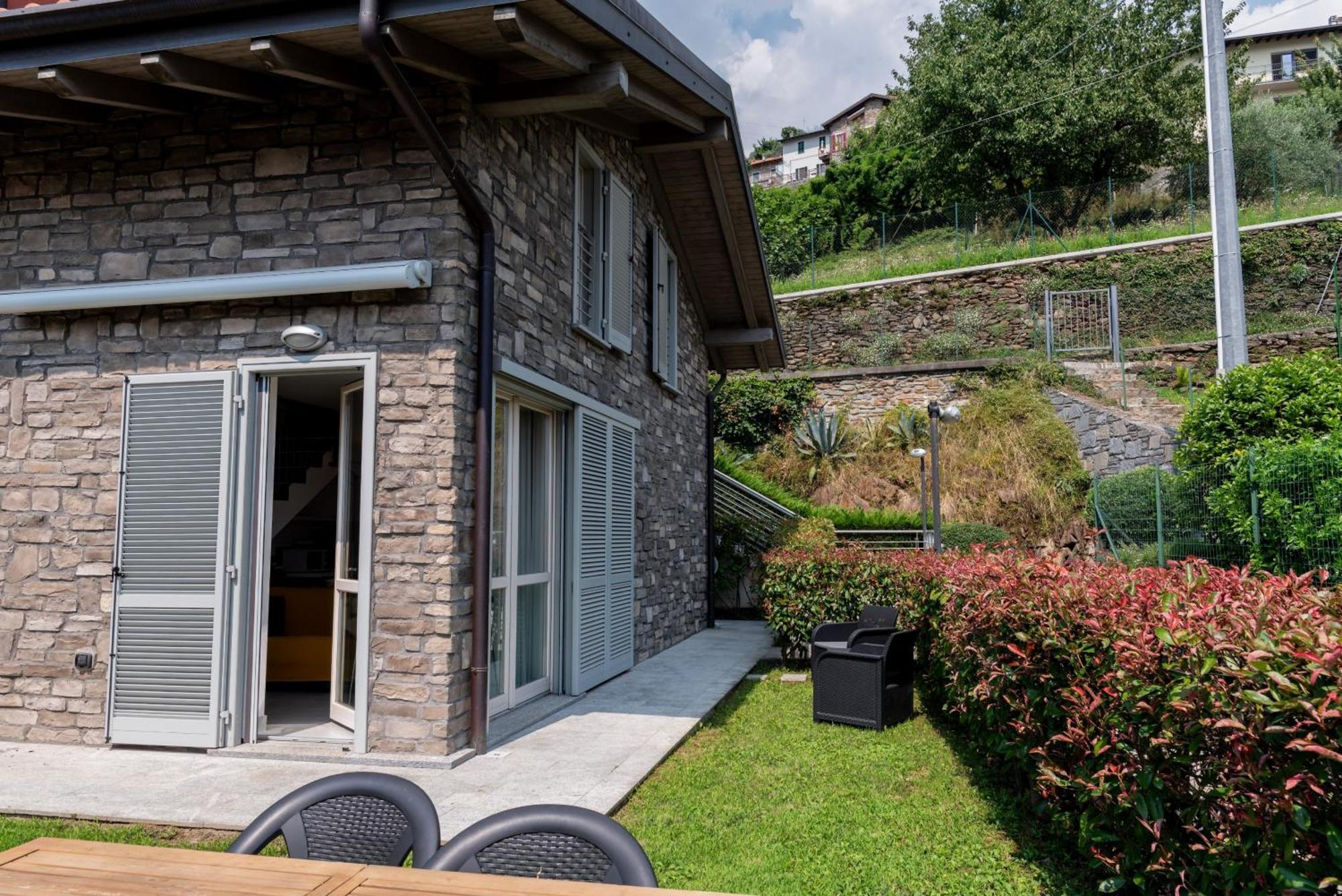 Sant'Anna Villetta Giardino - Pianello Del Lario By Lovecomo المظهر الخارجي الصورة